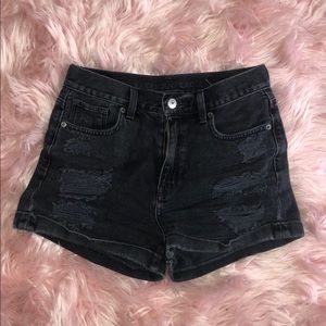 American Eagle black mom shorts